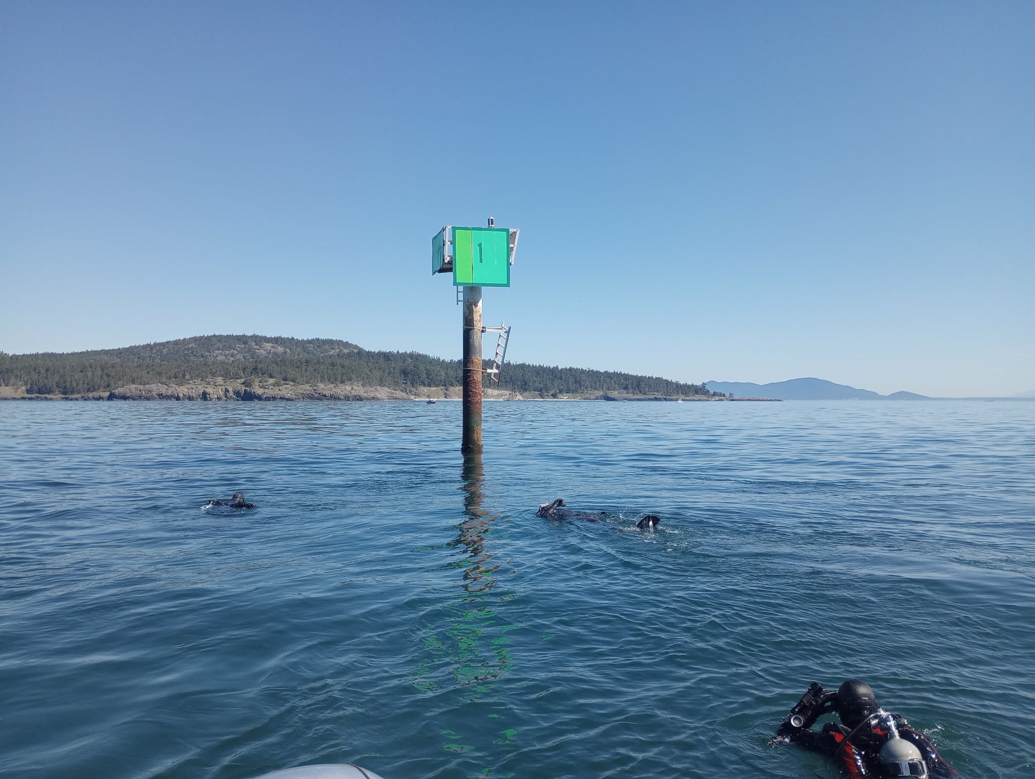 Davidson Rock from the surface. Currents rip here so plan accordingly. Photo by Scuba Jess.