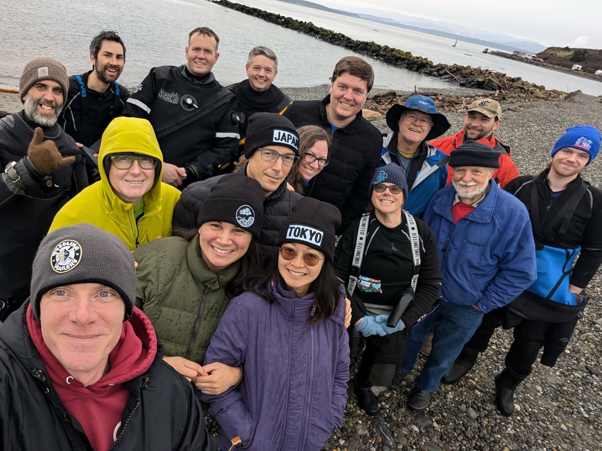 Pacific Northwest divers having fun before a dive!