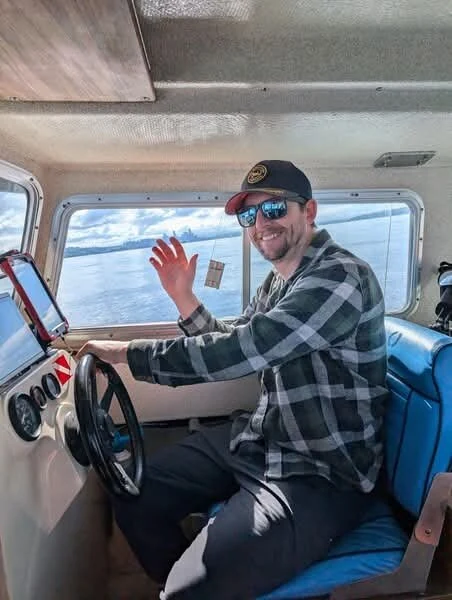 Boat Diving with Captain Nate Paradiso of Devilfish Dive charters near Seattle. Photo by Scuba Jess.